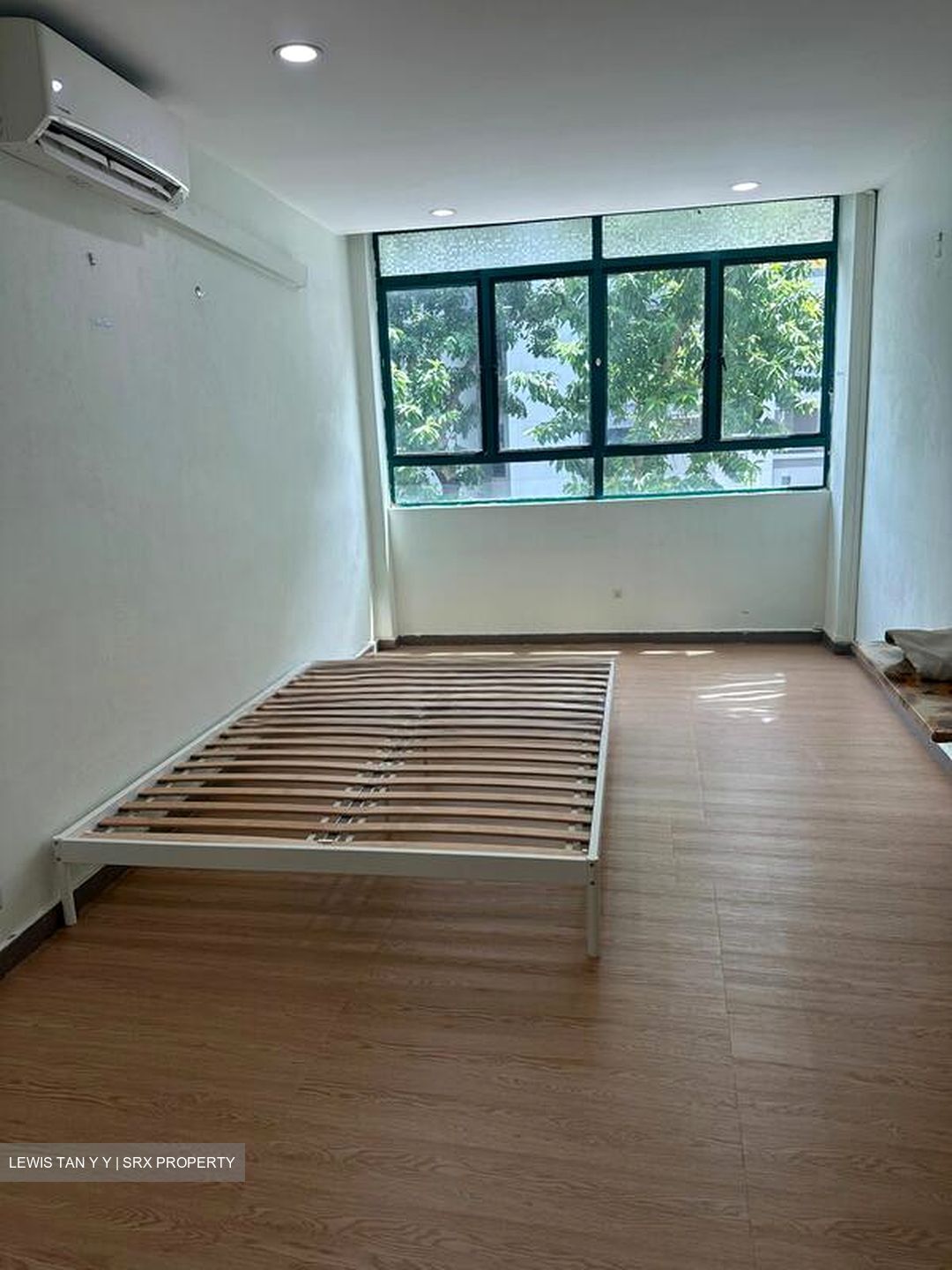 Race Course Road (D8), Apartment #568749991